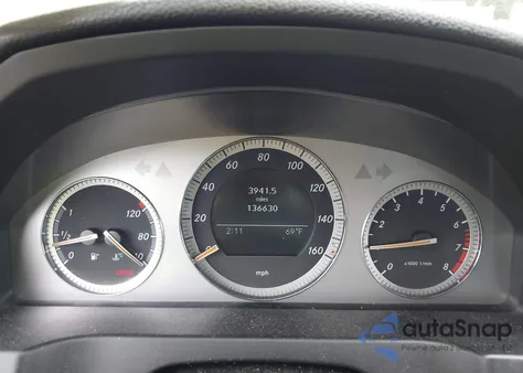 2008 Mercedes-Benz C 300 Luxury/Sport z USA, uszkodzony, nr VIN WDDGF54X38F075307